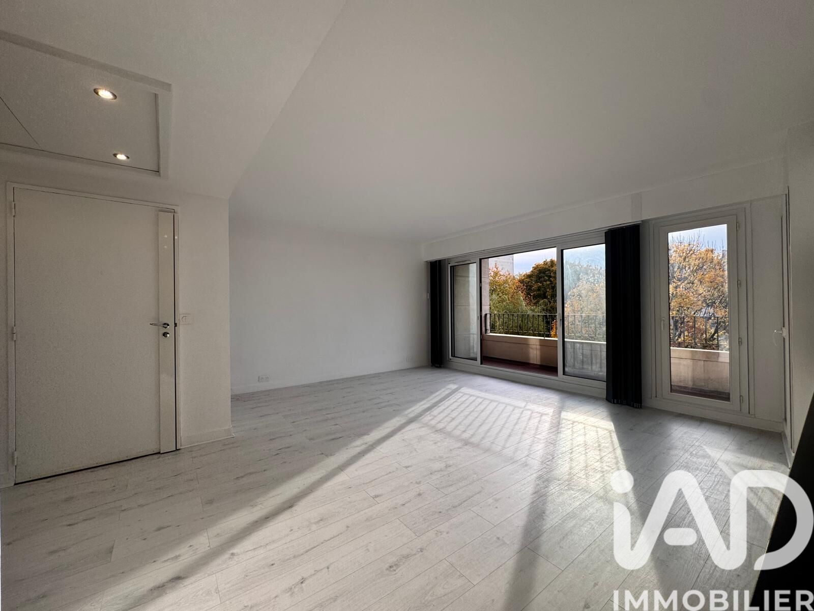 Vente Appartement 3 pièces - Photo 2