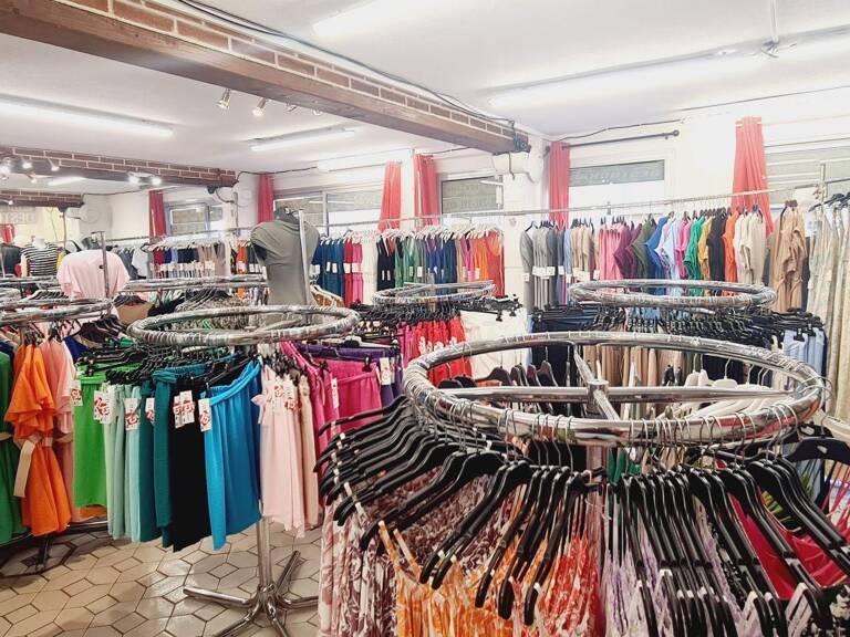 Vente Boutique/Local commercial 142 m&sup2; — photo 1