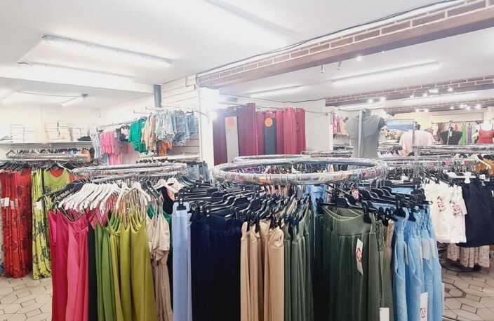 Vente Boutique/Local commercial 142 m&sup2; — photo 2