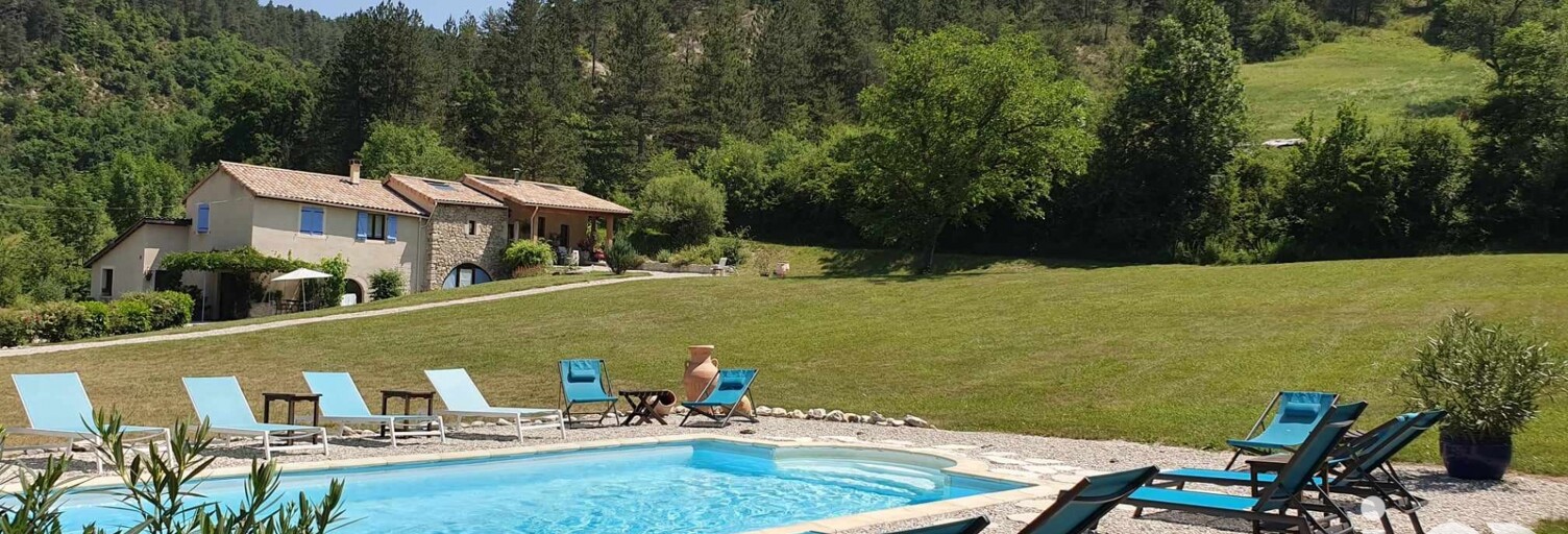Maison 15 Pièces 478 m² à vendre à Beaumont-en-Diois (26310)