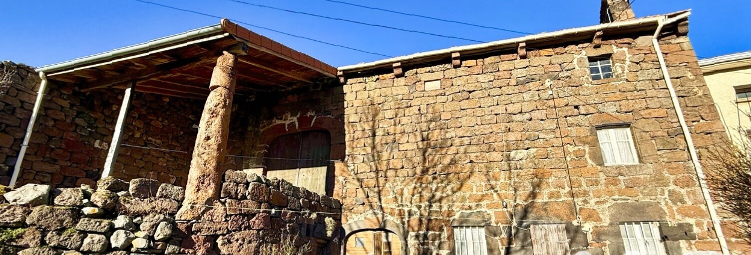 Maison 4 Pièces 270 m² à vendre à Bains (43370)