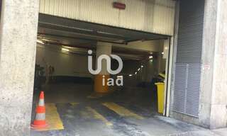 Garage  10 m² à louer à Paris 8 (75008)