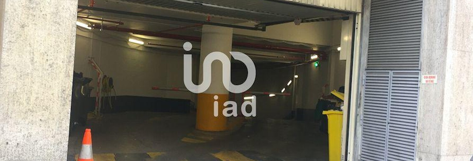 Garage  10 m² à louer à Paris 8 (75008)