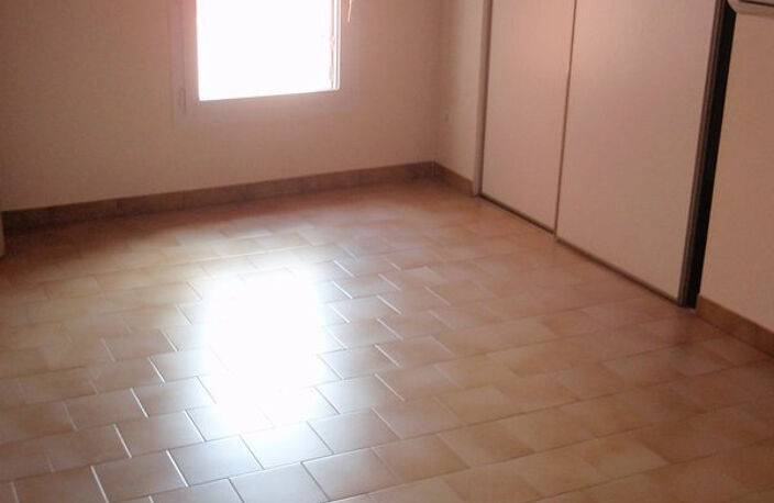  Appartement T3 Simiane-Collongue — photo 5