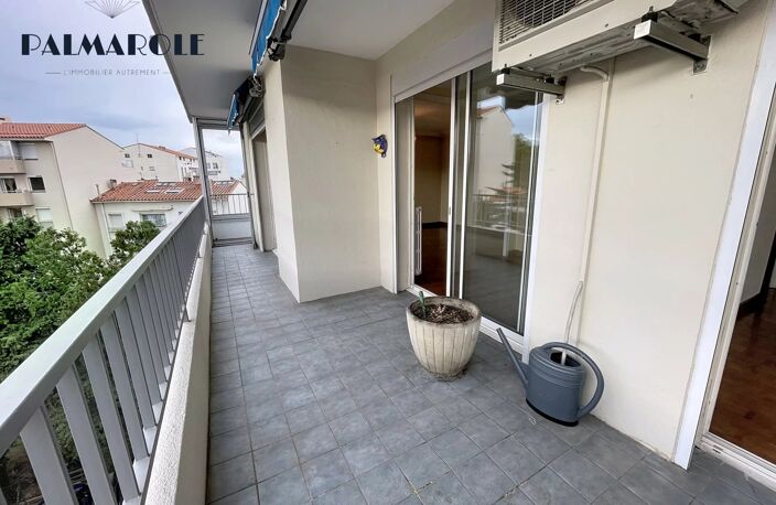 PERPIGNAN - PALAIS DES CONGRES T3 TERRASSE - PARKING — photo 3