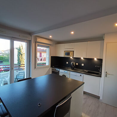 Appartement 3 pièces 790 €