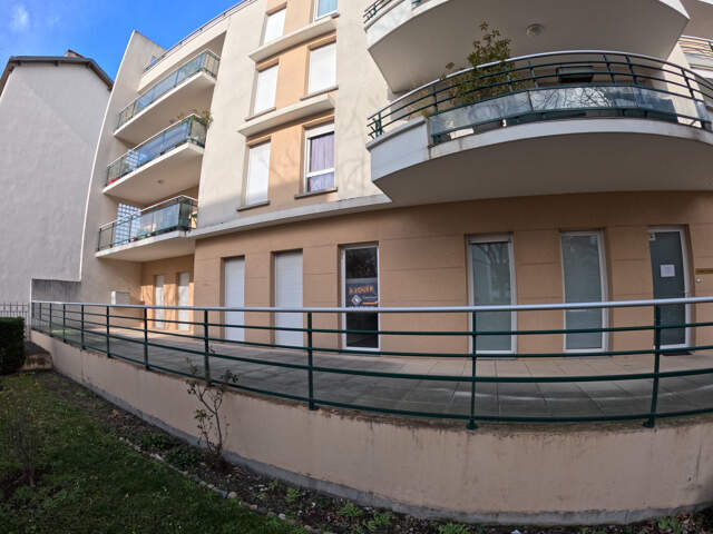 Murs commerciaux 77m2 à Clermont-Ferrand - locataire en plac — photo du bien
