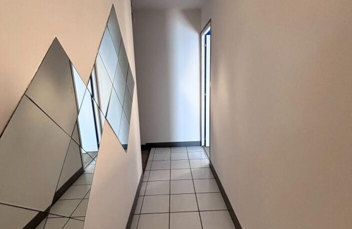 À vendre – Appartement T2 bis avec mezzanine fermée – Centre de Gex — photo 5