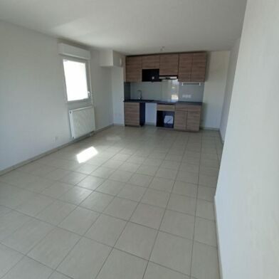 Appartement 2 pièces 903 €