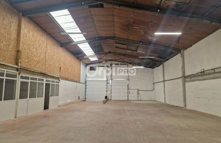 LOCAL PROFESSIONNEL A LOUER — photo 3