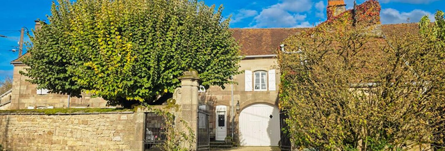 Maison 10 Pièces 330 m² à vendre à Meurcourt (70300)