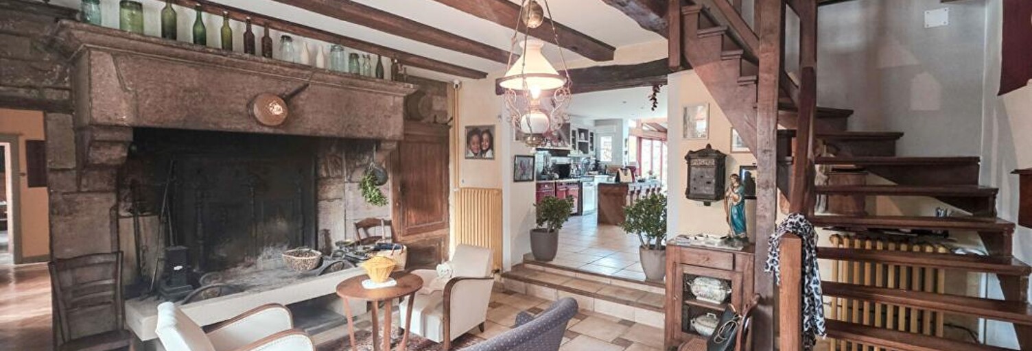 Maison 10 Pièces 330 m² à vendre à Meurcourt (70300)