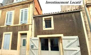 Immeuble  79 m² à vendre à Saint-Jean-d'Angély (17400)