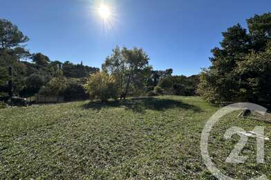 Terrain  675000 €