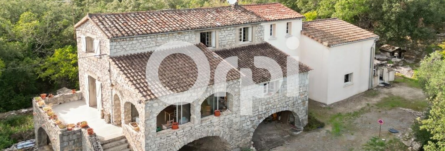 Maison 7 Pièces 223 m² à vendre à Ruoms (07120)