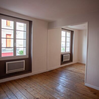 Appartement 4 pièces 242650 €