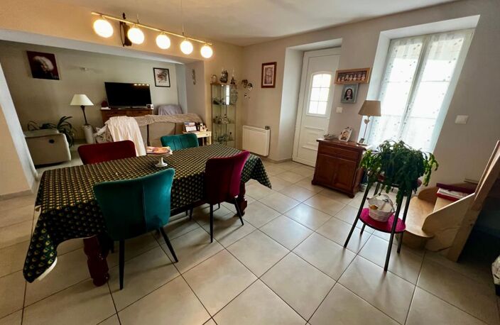 Maison À Vendre 130 m3 MORTAGNE SUR GIRONDE — photo 4
