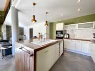 Maison contemporaine avec appartement indépendant et garage - Aigues-Mortes — photo 2