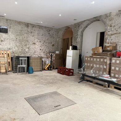 Commerce 2 pièces 210000 €