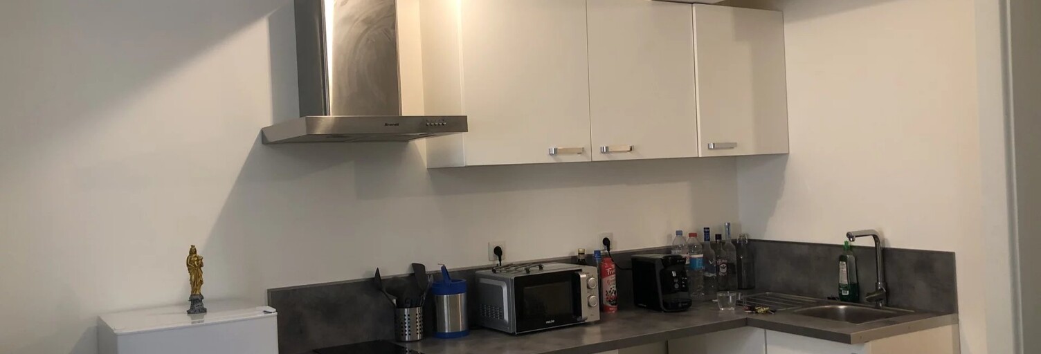 Appartement 1 Pièce 22 m² à louer à Jouques (13490)