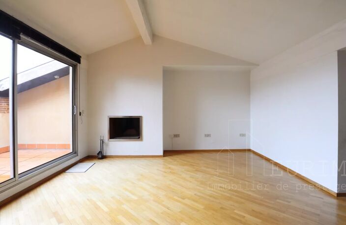 Carmes Dalbade - T4 en Duplex avec terrasse — photo 3