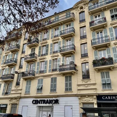 Appartement 3 pièces 1300 €