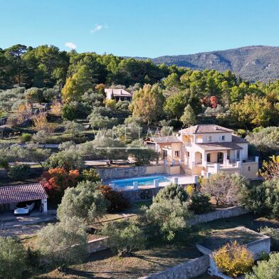 Maison 5 pièces 865000 €