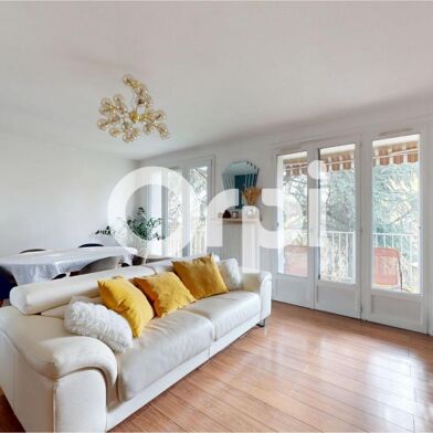 Appartement 4 pièces 260000 €