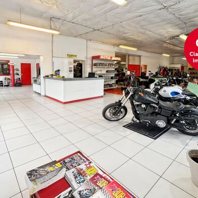 Commerce  325000 €