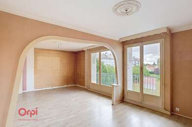 Appartement 4 pièces 176750 €