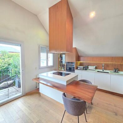 Appartement 4 pièces 1700 €