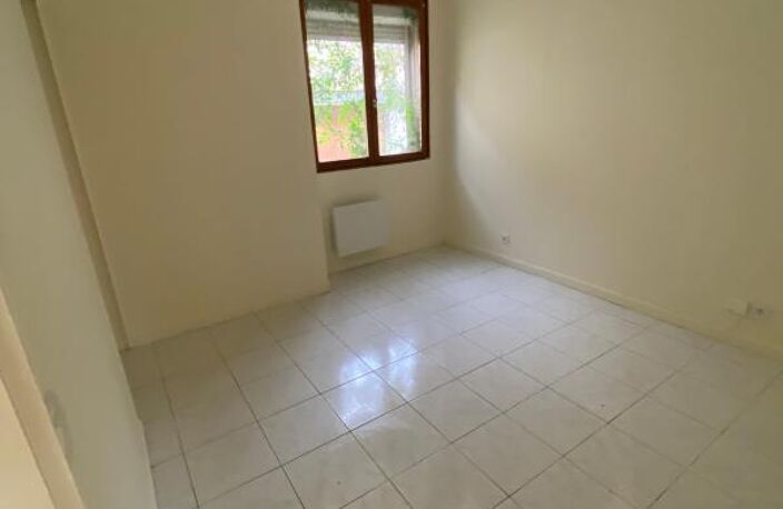 Appartement À Vendre — photo 2