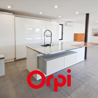 Appartement 4 pièces 2750 €