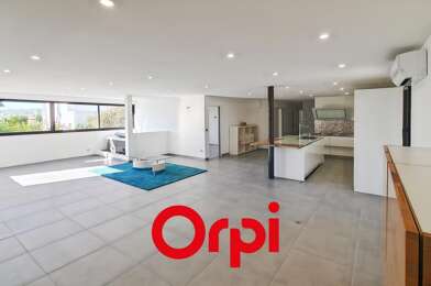 Appartement 4 pièces 2240 €