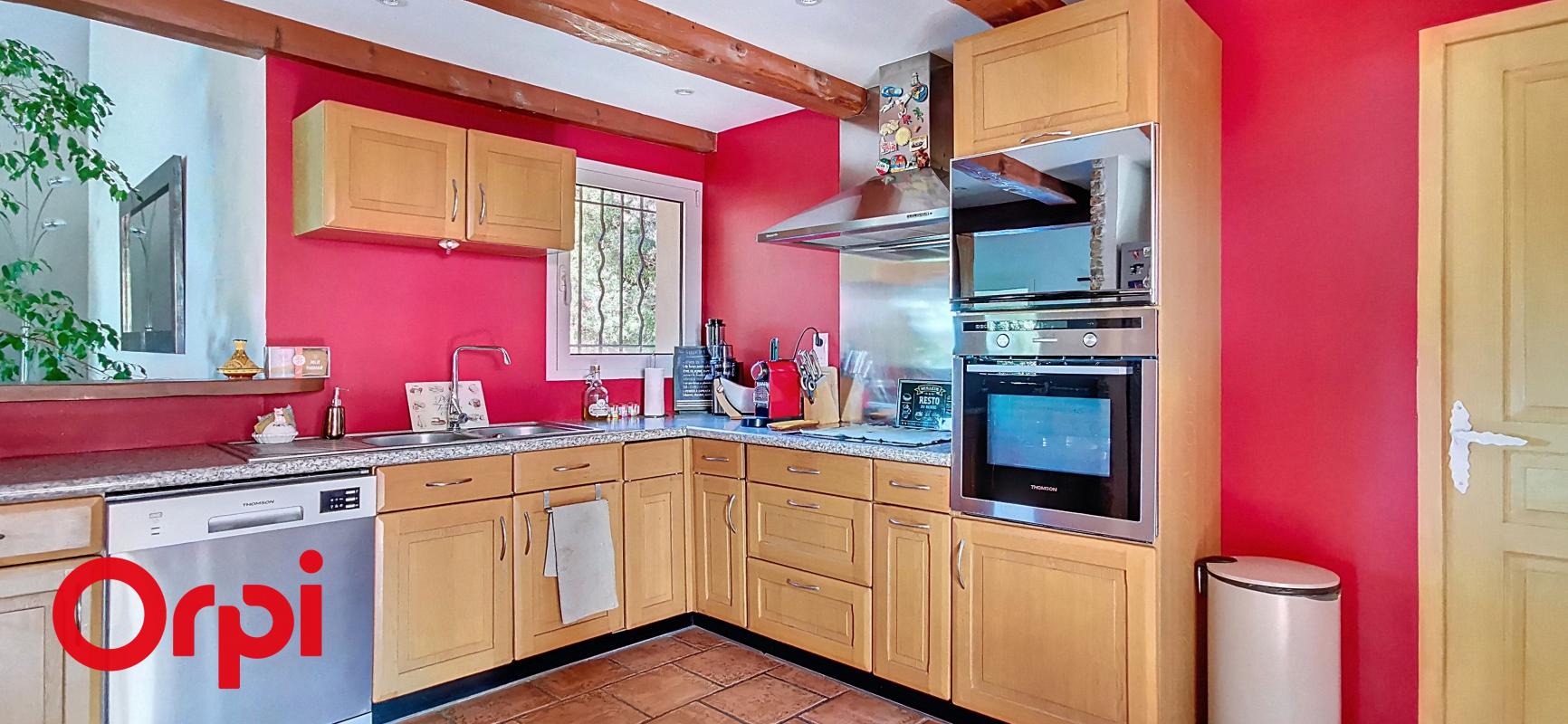 Maison À Vendre plain pied terrasse, piscine et garage