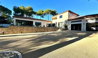 Maison 7 Pièces 288 m² à vendre à Nages-et-Solorgues (30114)