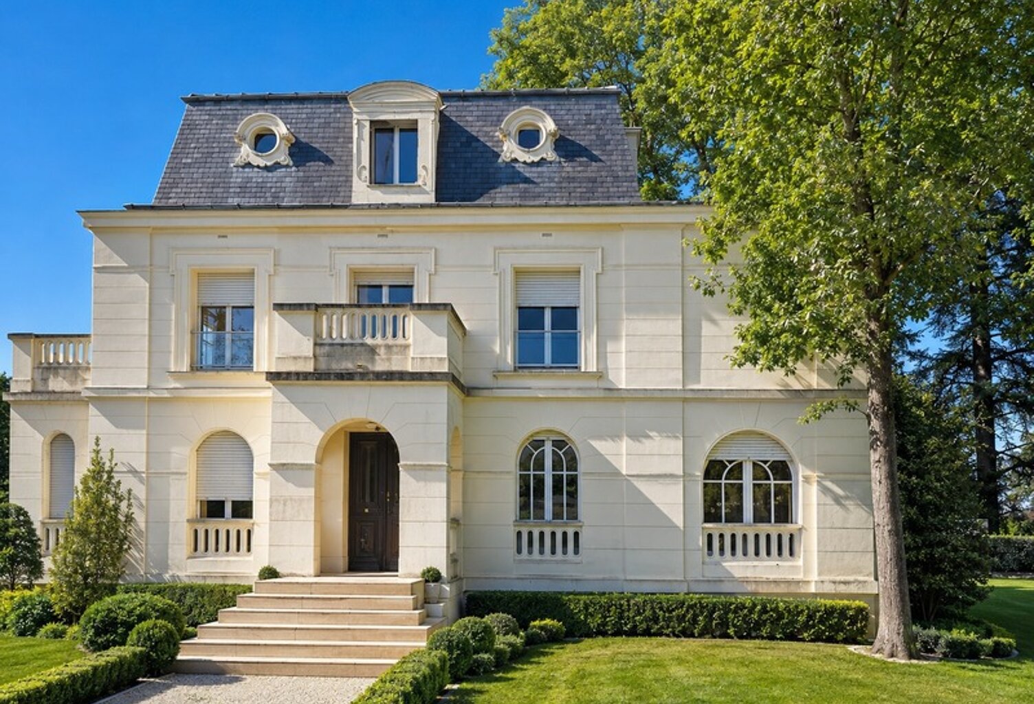 Dpt Hauts de Seine (92), à vendre VAUCRESSON maison P10  - Terrain de 1 330,00 m² — photo 1