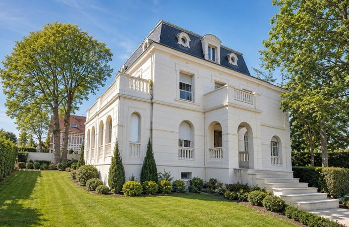 Dpt Hauts de Seine (92), à vendre VAUCRESSON maison P10  - Terrain de 1 330,00 m² — photo 2