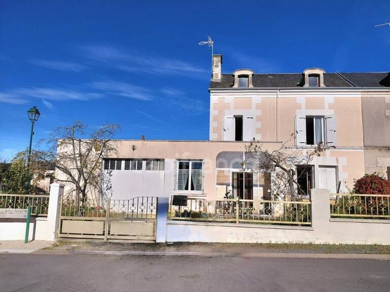 Maison 5 pièces 128 m2 LATHUS SAINT REMY (86) — photo 1