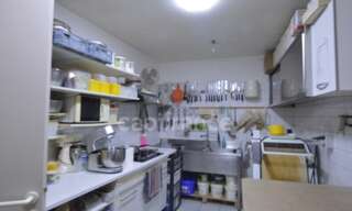 Commerce  180 m² à vendre à Bazouges Cré sur Loir (72200)