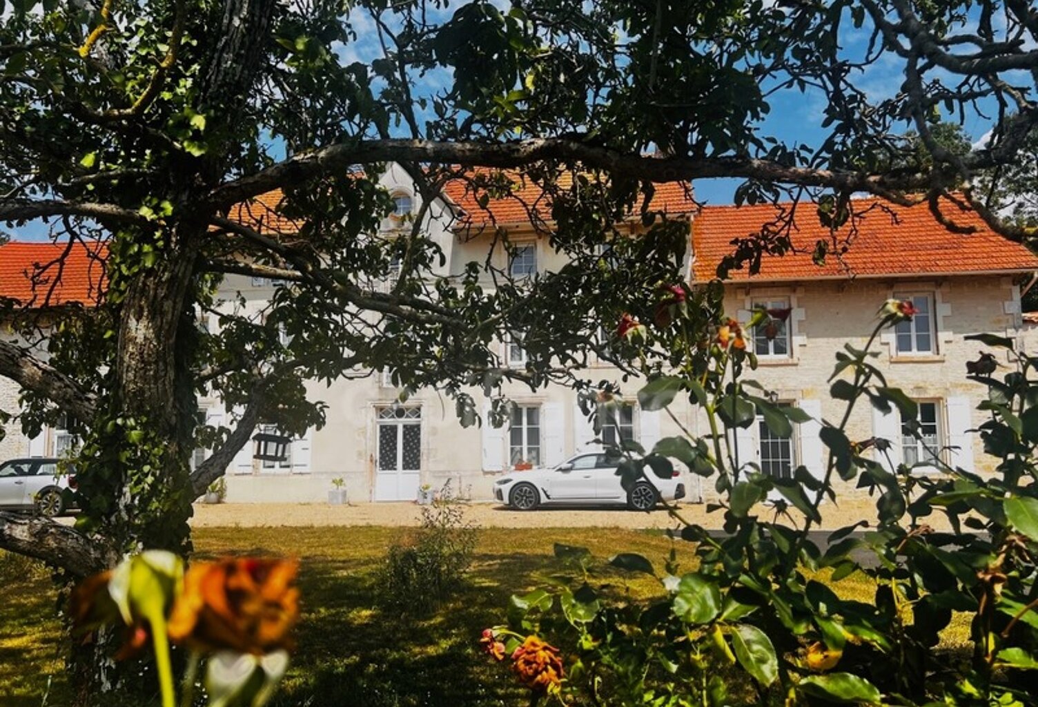 Propriété de 3 maisons dans un cadre bucolique avec plus de 3 hectares - à 20min de LA ROCHELLE — photo 1