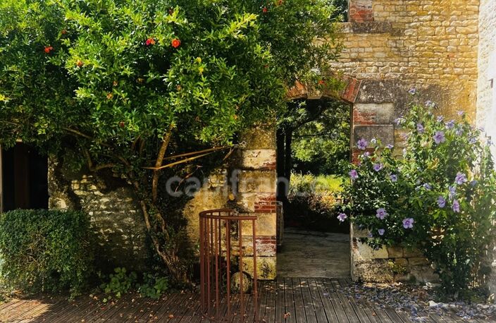 Propriété de 3 maisons dans un cadre bucolique avec plus de 3 hectares - à 20min de LA ROCHELLE — photo 4