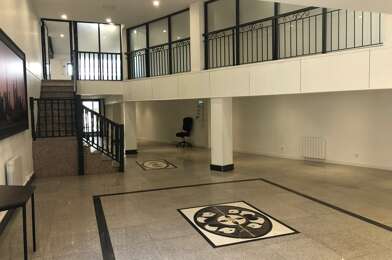 Bureau 2 pièces 1800 €