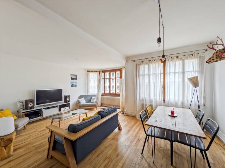 Dpt Haute Savoie (74), à vendre EVIAN-LES-BAINS Appartement T3 de 78 m² au centre ville — photo 1
