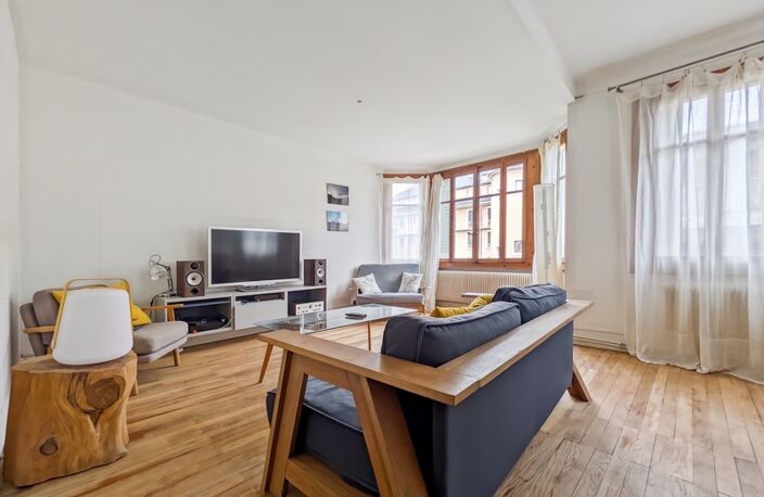Dpt Haute Savoie (74), à vendre EVIAN-LES-BAINS Appartement T3 de 78 m² au centre ville — photo 3