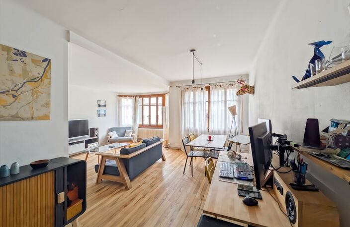Dpt Haute Savoie (74), à vendre EVIAN-LES-BAINS Appartement T3 de 78 m² au centre ville — photo 5