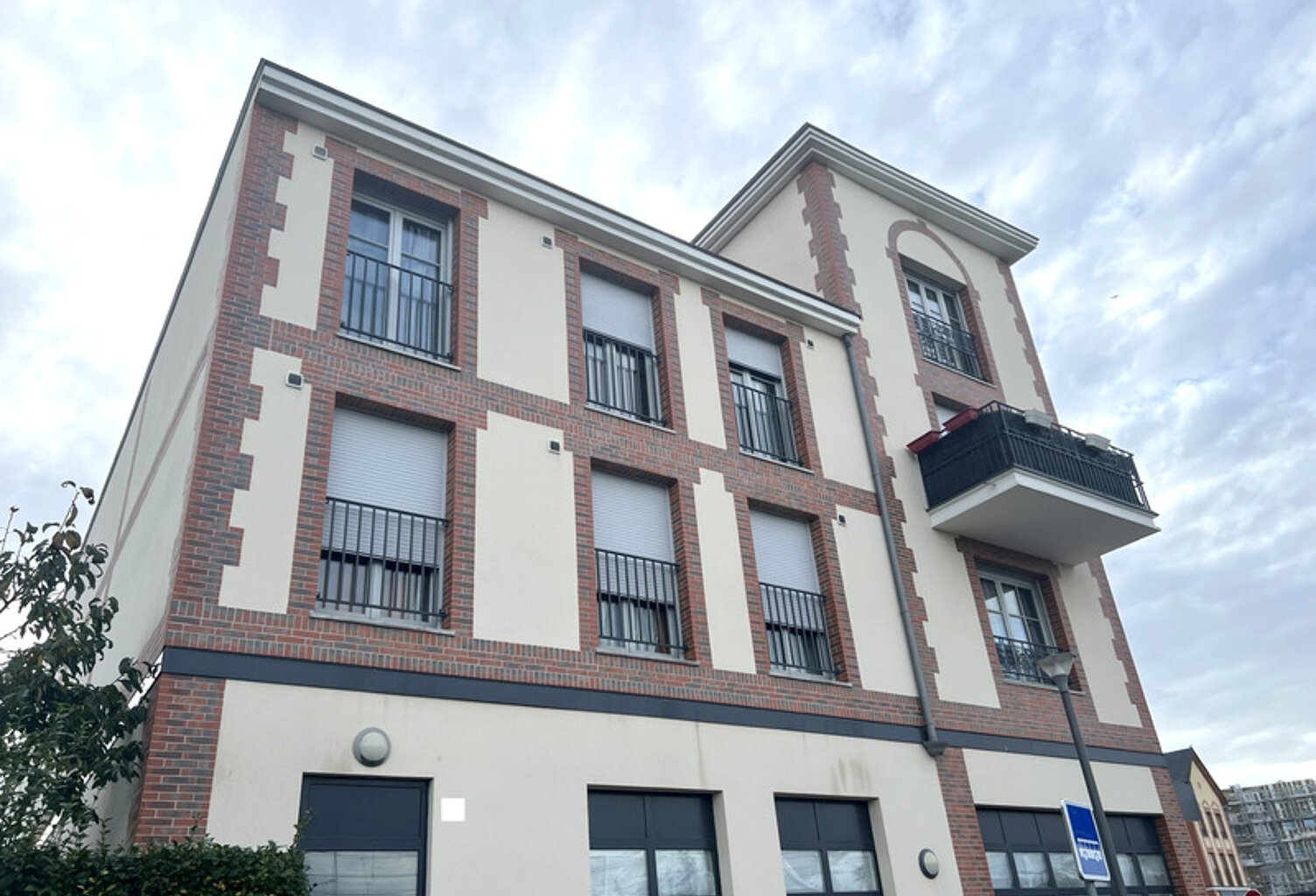 Dpt Val d'Oise (95), à vendre DOMONT appartement T4 avec parking — photo 1