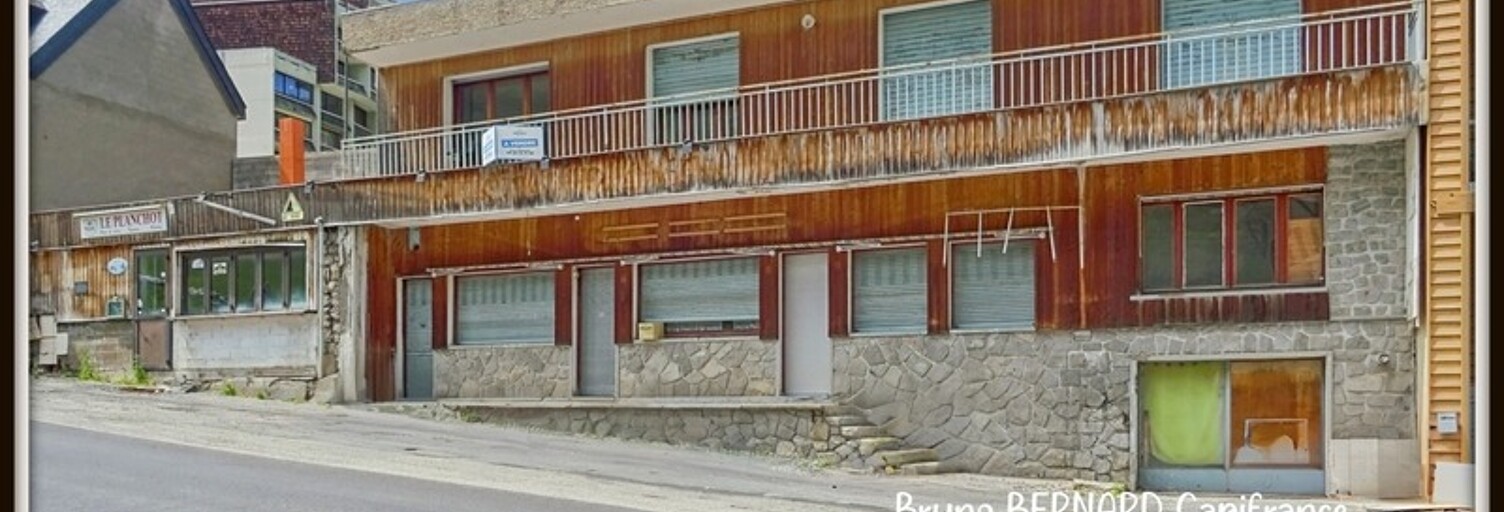 Immeuble  240 m² à vendre à Bagnères-de-Bigorre (65200)