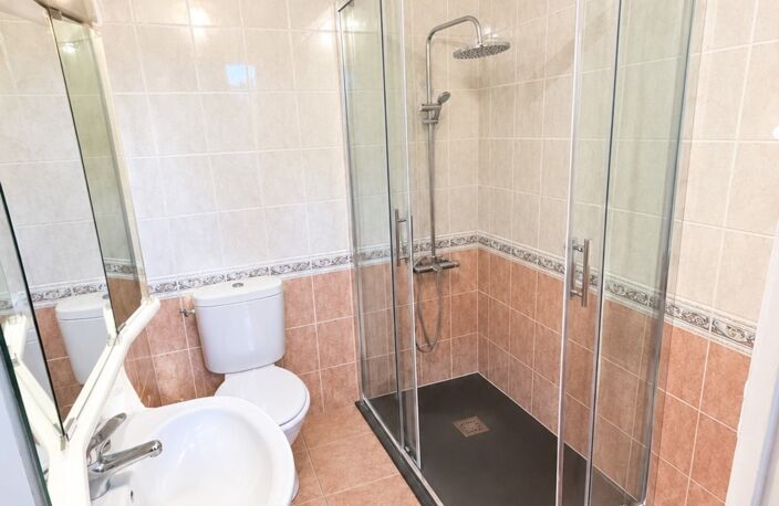 Maison à vendre 5 pièces LA GUERCHE SUR L'AUBOIS (18) — photo 4