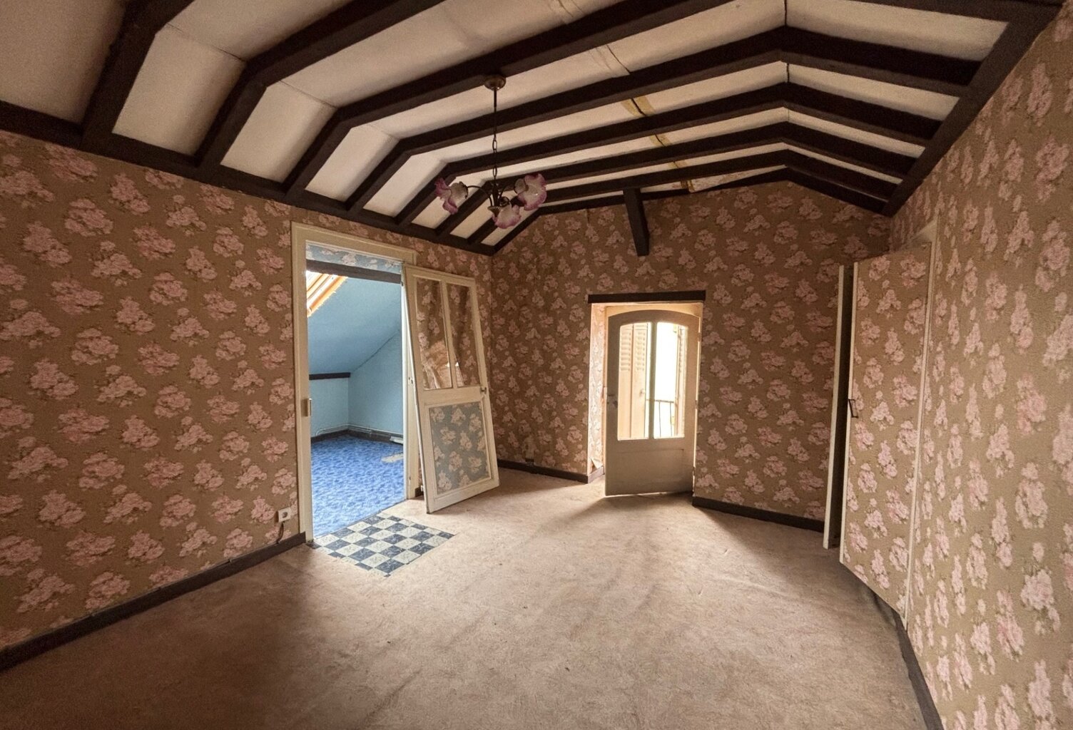 Maison à vendre 3 pièces LA GUERCHE SUR L'AUBOIS (18) — photo 1